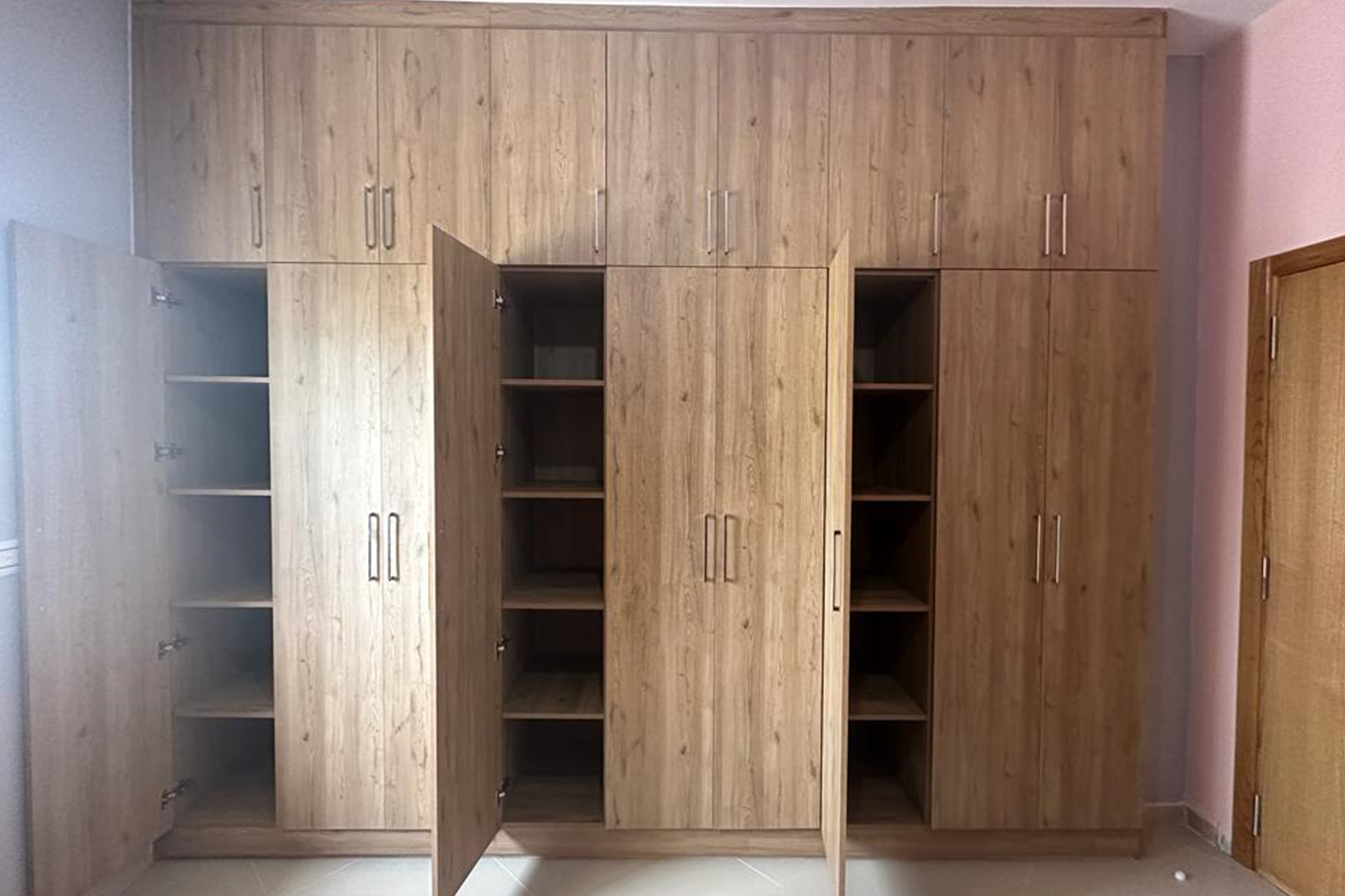 Fabrication et vente dressing sur mesure en Tunisie